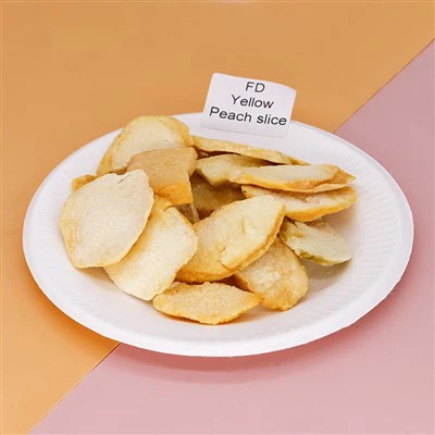 خشک آڑو کے ٹکڑوں کو منجمد کریں۔